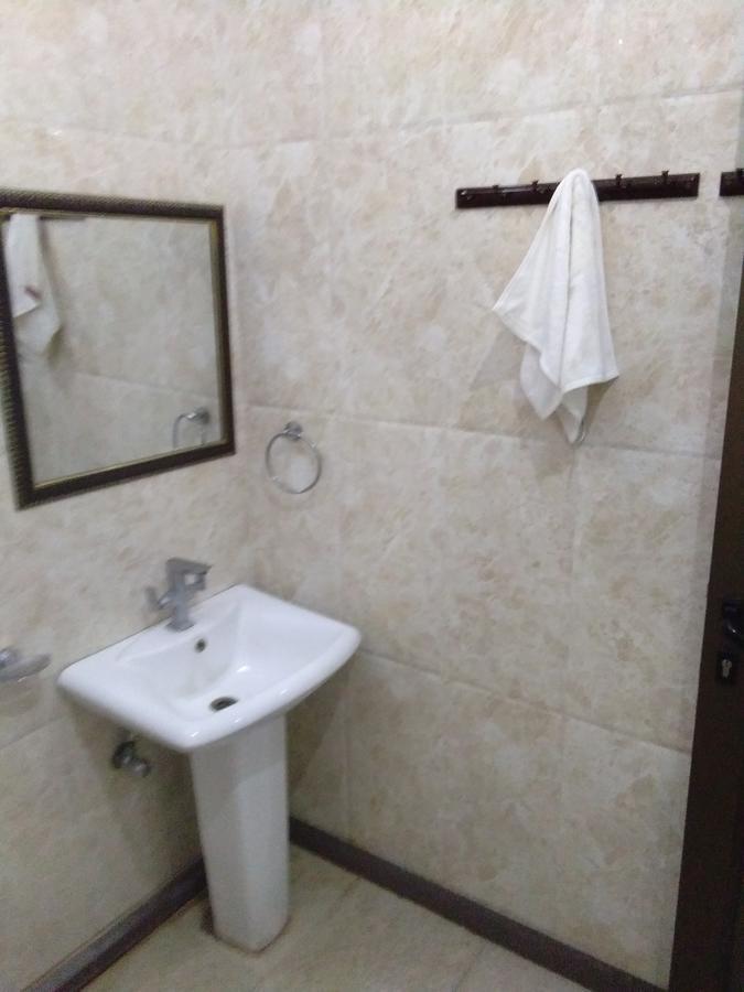 Primrose Hotel And Restaurant Szionipat Kültér fotó